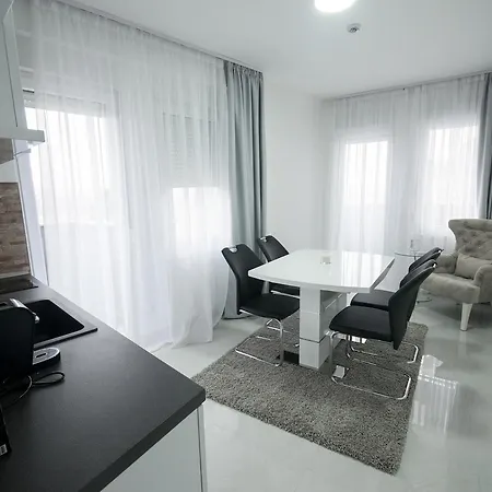 Stancic Apartment *